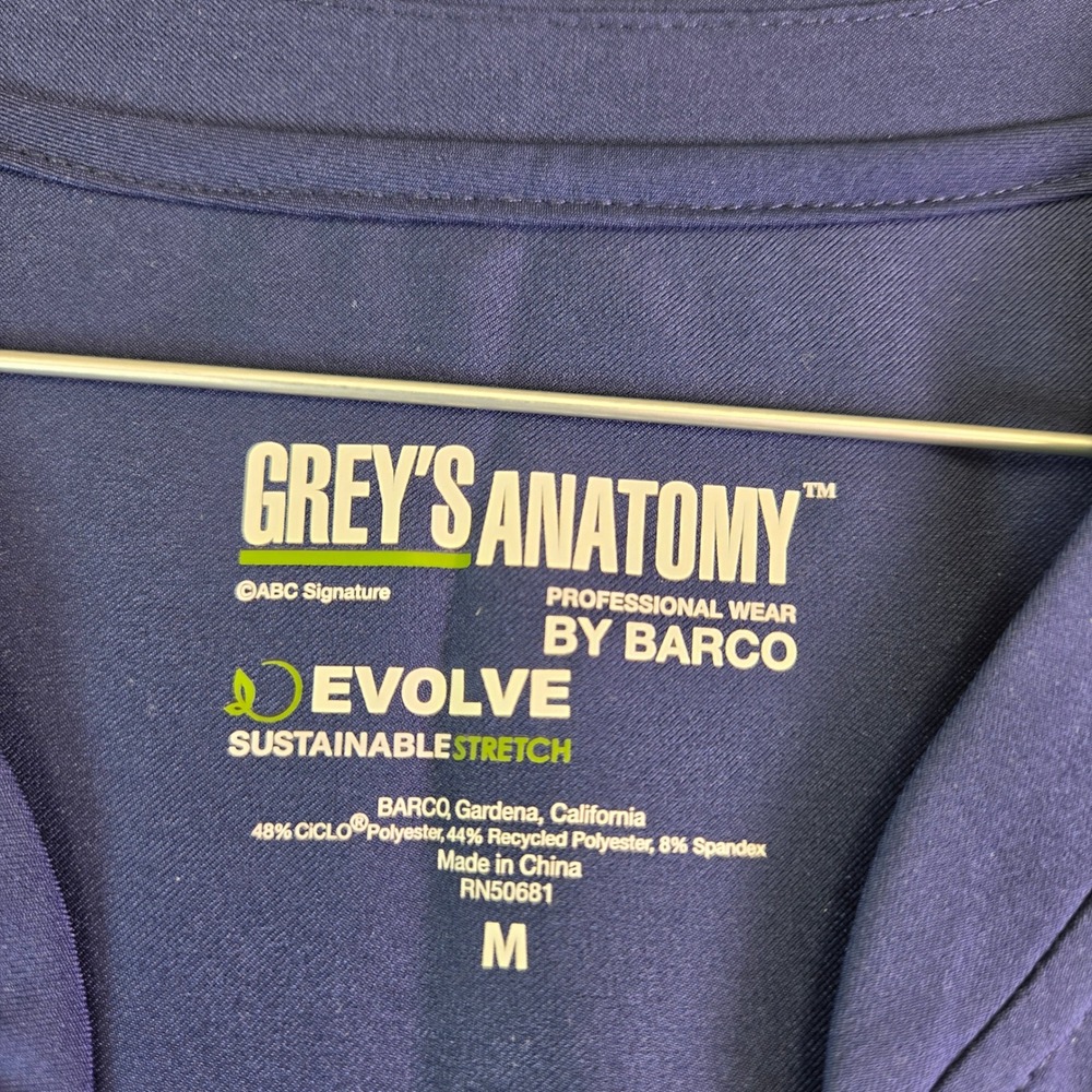 Greys Anatomy by Barco Evolve Navy Blue Scrub Set Womens Medium OmniHealth Logo - Picture 2 of 11